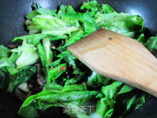 豆豉鲮鱼炒油麦菜的做法步骤：4