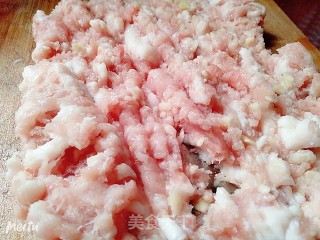 梅干菜肉包的做法步骤：4