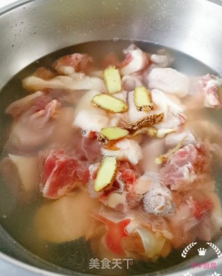 红烧鸭子的做法步骤：3
