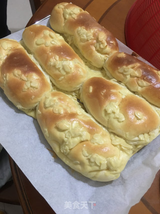 杏仁草莓面包的做法步骤：8