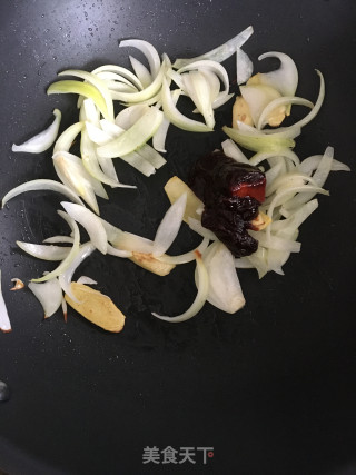 柱侯酱焖牛肋排萝卜的做法步骤：7