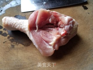 蔬菜烤鸡腿的做法步骤：1