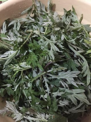 艾叶饼的做法步骤：2