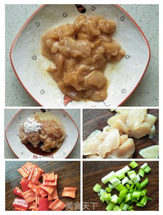 木耳辣椒炒菜花的做法步骤：3