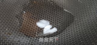 椰子油炒鸡蛋的做法步骤：1