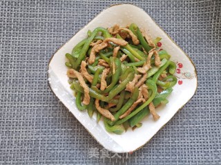 青椒肉丝的做法步骤：6
