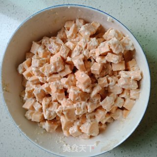 煎红薯饼的做法步骤：3