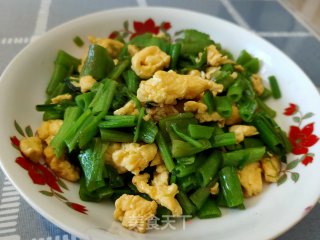 菠菜梗炒鸡蛋的做法步骤：12