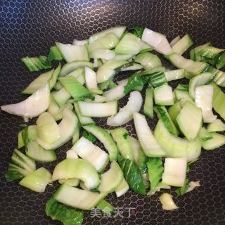 玉脂豆腐青菜高汤的做法步骤：3