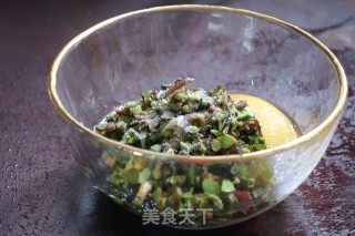 香椿炒鹅蛋的做法步骤：4