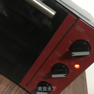 香肠牛角酥的做法步骤：10