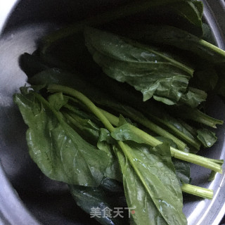 鸡蛋酸辣豚骨面的做法步骤：3