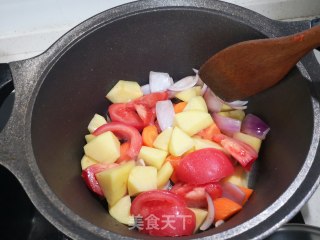 番茄土豆炖牛肉的做法步骤：5