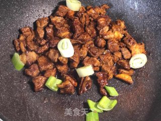 番茄牛腩煲的做法步骤：12