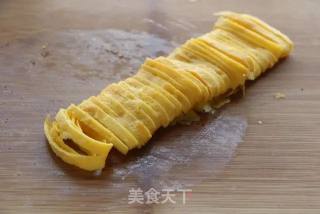 迎銮贡茶油凉拌菠菜鸡蛋粉丝的做法步骤：6