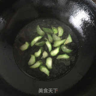丝瓜蛋汤的做法步骤：3