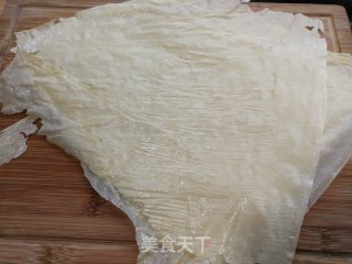 酥肉香菇豆皮汤的做法步骤：7