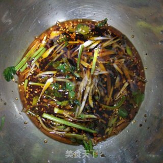 牛肉丝拌面的做法步骤：5