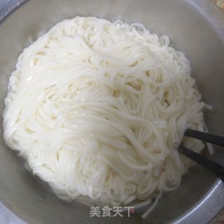 牛肉丝拌面的做法步骤：7