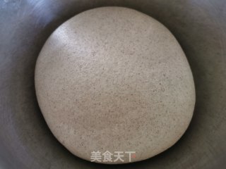 黑全麦馒头的做法步骤：1