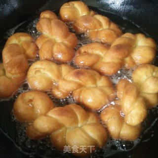 椰蓉蜂蜜小麻花的做法步骤：14