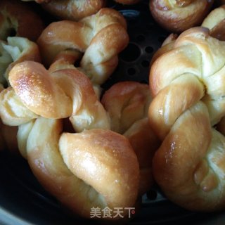 椰蓉蜂蜜小麻花的做法步骤：15