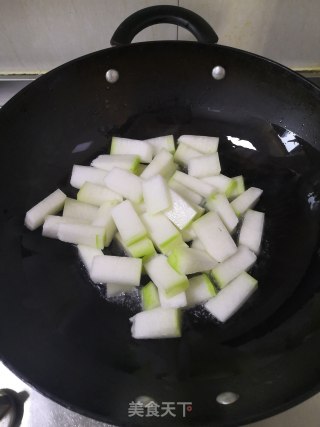 酱焖冬瓜的做法步骤：3