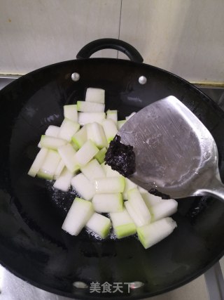 酱焖冬瓜的做法步骤：4