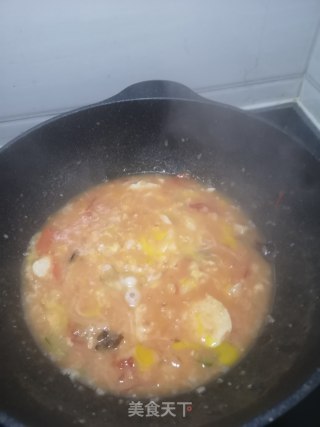 鸡蛋西红柿疙瘩汤的做法步骤：6