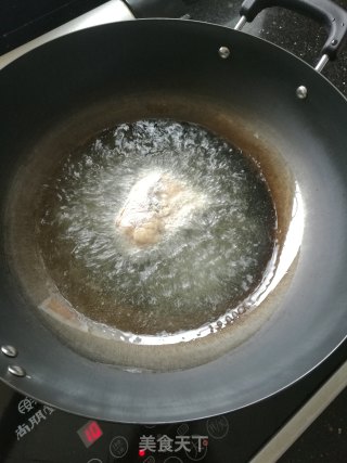 糖醋焖鱼块的做法步骤：2
