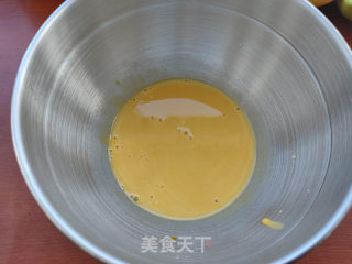 芒果戚风蛋糕的做法步骤：2