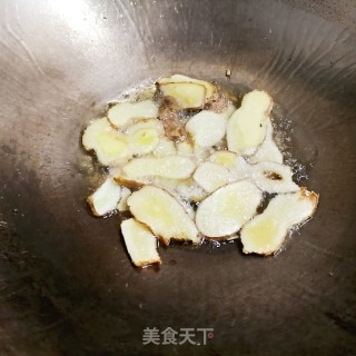 煎红膏蟹的做法步骤：2