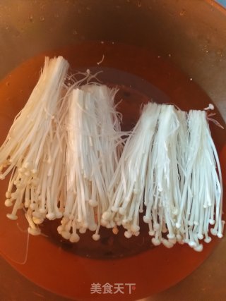 健脑益智金针黄花炒蛋的做法步骤：2