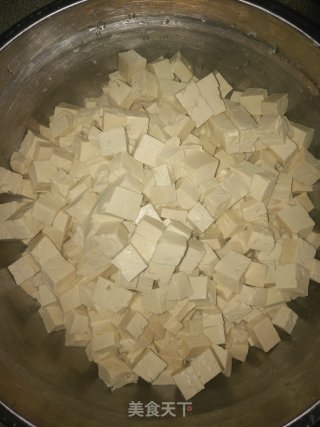 鲜嫩多汁豆腐包的做法步骤：5