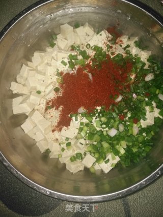 鲜嫩多汁豆腐包的做法步骤：7