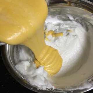 南瓜戚风蛋糕的做法步骤：8