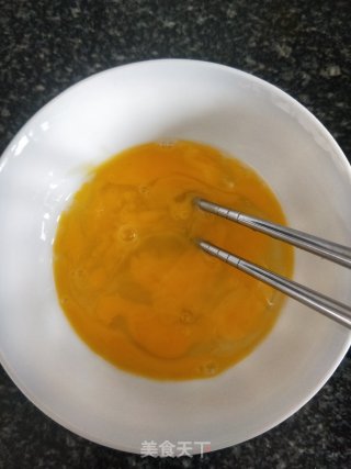懒人版西红柿鸡蛋面的做法步骤：2