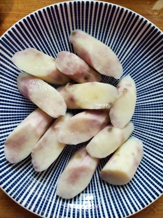 鸡爪煲山药薏仁汤的做法步骤：5