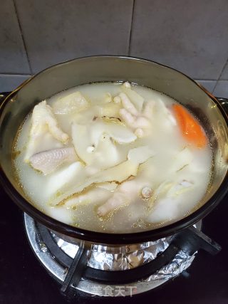 鸡爪煲山药薏仁汤的做法步骤：9