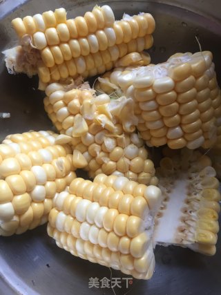 蕃茄土豆玉米汤的做法步骤：3