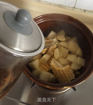 蕃茄土豆玉米汤的做法步骤：9