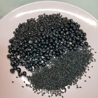 三黑豆浆的做法步骤：1