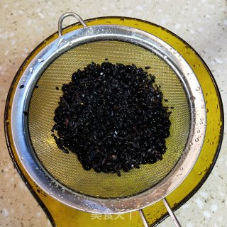 三黑豆浆的做法步骤：2