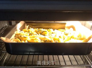 迷迭香烤土豆的做法步骤：5