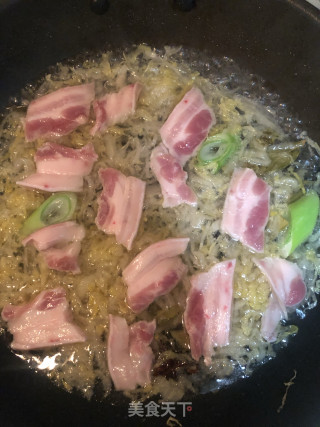 猪肉粉条鸭血。的做法步骤：7