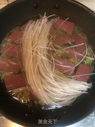 猪肉粉条鸭血。的做法步骤：10