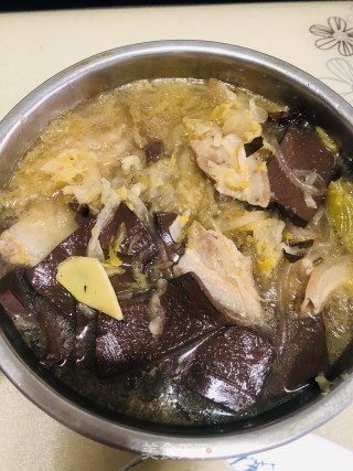 猪肉粉条鸭血。的做法步骤：12