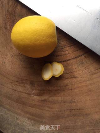 蜂蜜柠檬水的做法步骤：3