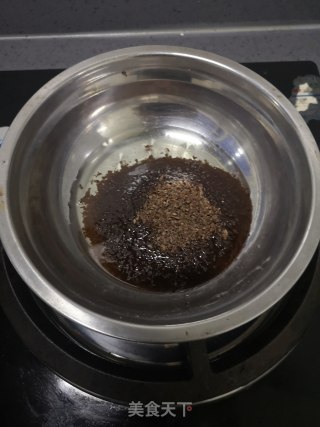 水浴蓝莓巧克力蛋糕的做法步骤：1