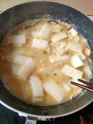 冬瓜粉丝菌菇汤的做法步骤：5